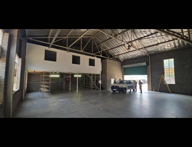 INDUSTRIAL PROPERTY TO RENT IN HALFWAY HOUSE